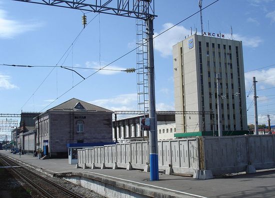 Здания станции Лиски и Лискинского отделения дороги