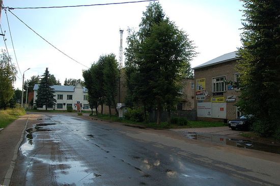 улица Нахимовская в Холм-Жирковском