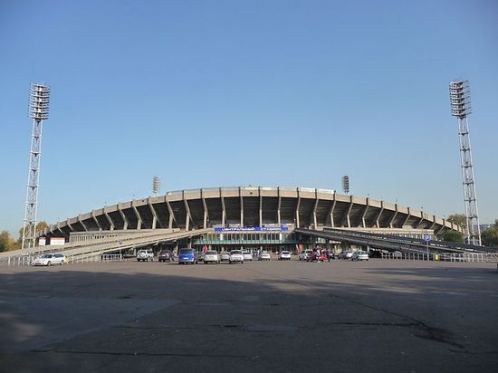 Центральный стадион Красноярска на острове Отдыха.1968.
