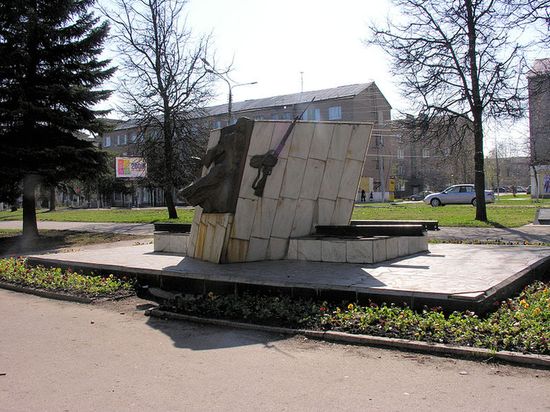 Памятник сталиногорцам-участникам Великой Отечественной войны.