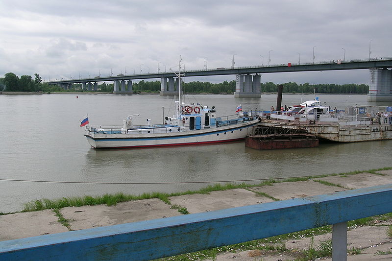 Мост через Обь в Барнауле