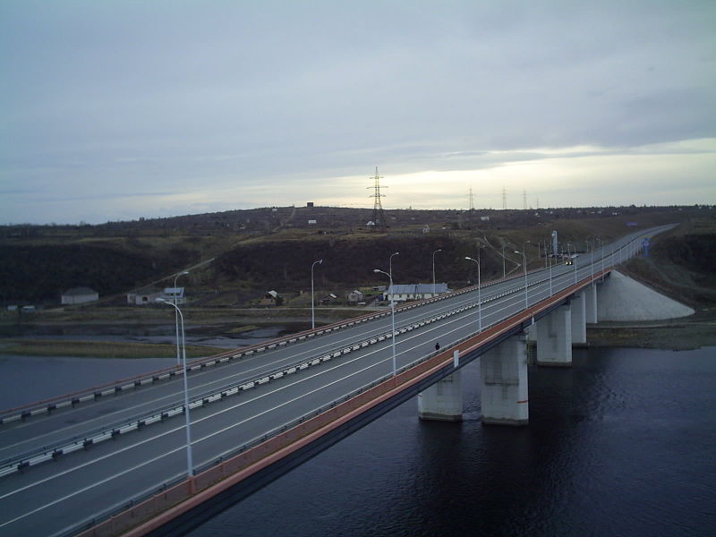 Братский мост, соединяющий Абакан и Минусинск