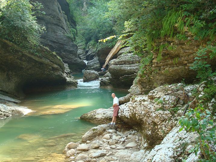 Река Курджипс в Гуамском ущелье