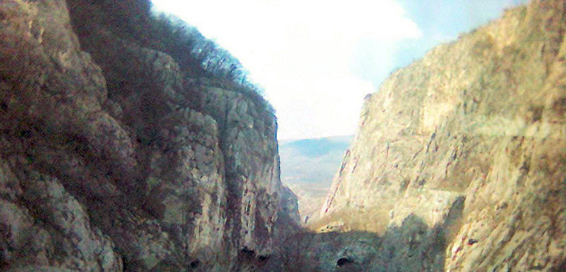 Сичевское ущелье, образуемой рекой Нишава в горах Сербии