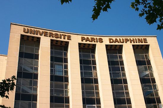 Университет Париж-Дофин