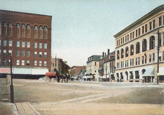 Центральная площадь города. Открытка 1905 года